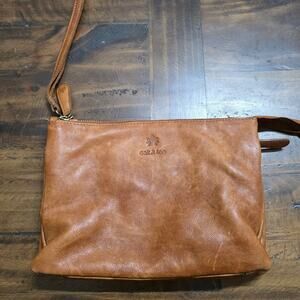 Oak & Tan Cognac Genuine Leather Triple Zip Clutch Wristlet Purse Base